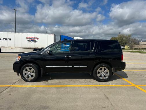 2012 Nissan Armada Platinum