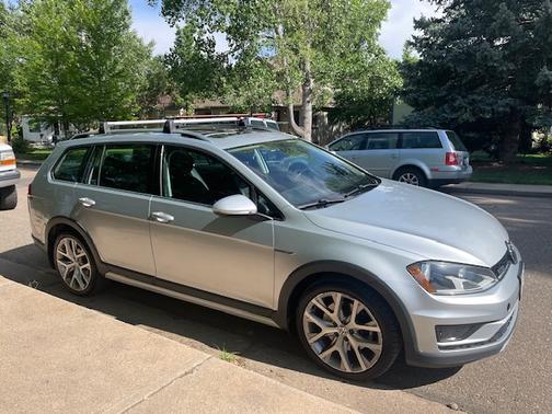 2017 Volkswagen Golf Alltrack TSI SE