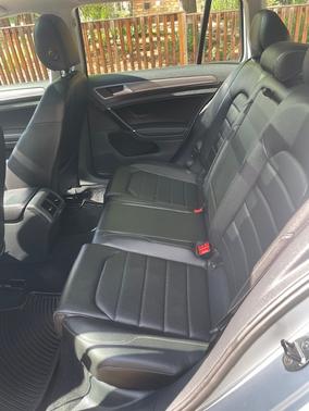 2017 Volkswagen Golf Alltrack TSI SE