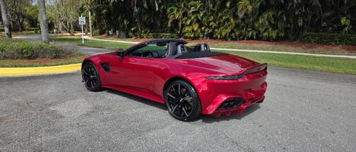 2021 Aston Martin Vantage Base