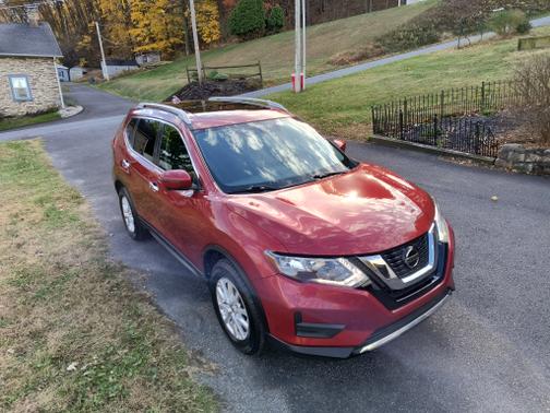 2018 Nissan Rogue SV