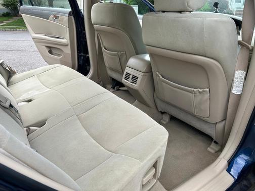 Blue 2006 Toyota Avalon XL