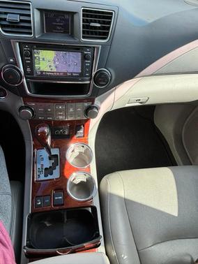 Blue 2013 Toyota Highlander Limited