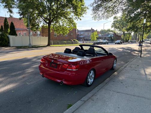 Red 2008 BMW 335 i