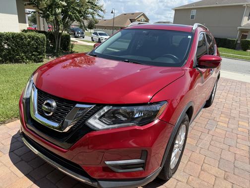 Red 2017 Nissan Rogue SV