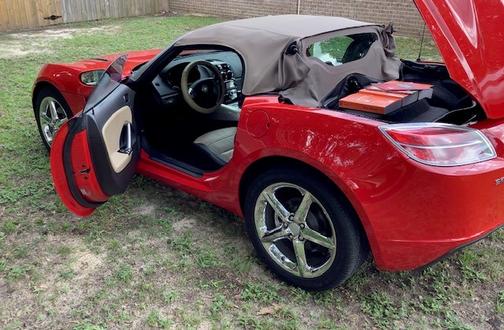2008 Saturn Sky Base