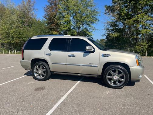2013 Cadillac Escalade Luxury