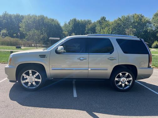 2013 Cadillac Escalade Luxury