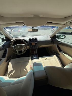 White 2010 Nissan Altima 2.5 S