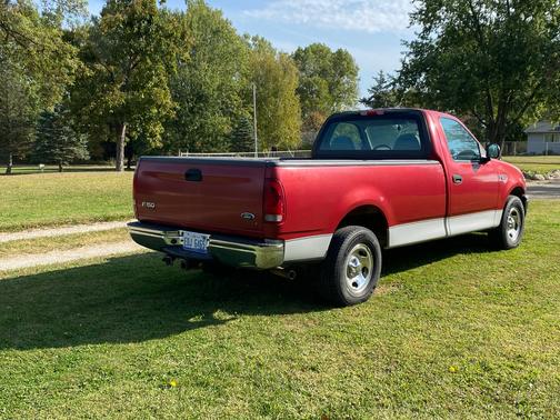 2004 Ford F-150 Heritage XL