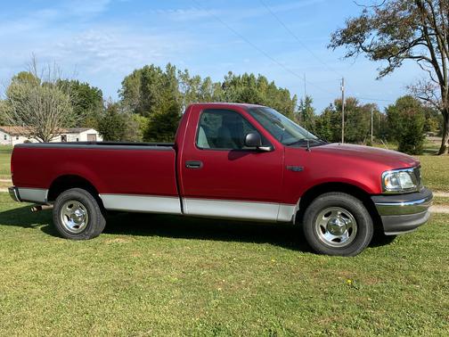 2004 Ford F-150 Heritage XL