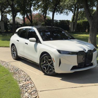 2026 BMW iX xDrive60