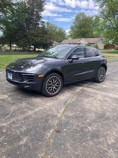 Gray 2018 Porsche Macan Macan S