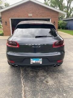 Gray 2018 Porsche Macan Macan S