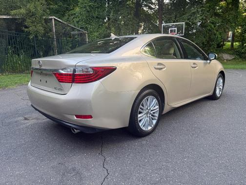 Beige 2014 Lexus ES 350 Base