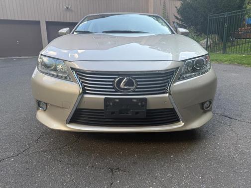 Beige 2014 Lexus ES 350 Base