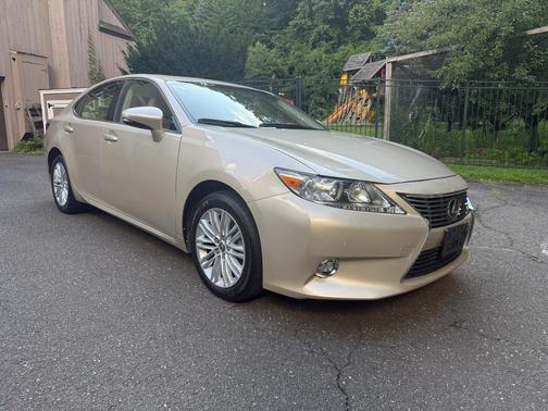 Beige 2014 Lexus ES 350 Base