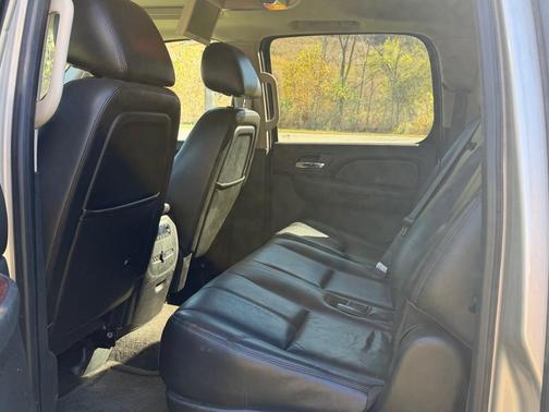 Gold 2013 Chevrolet Suburban 1500 LT