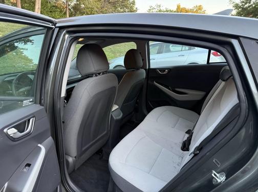 2021 Hyundai IONIQ Hybrid Blue