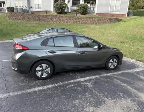 2021 Hyundai IONIQ Hybrid Blue