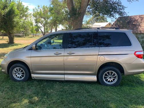 Gold 2007 Honda Odyssey Touring