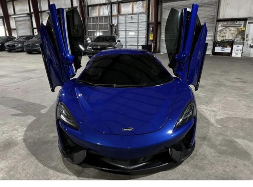 2016 McLaren 570S Base
