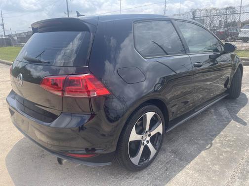 2015 Volkswagen Golf GTI 2.0T S 2-Door