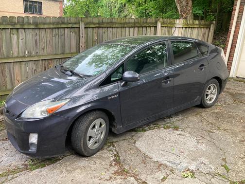Gray 2010 Toyota Prius III