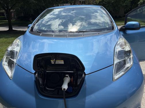 2013 Nissan Leaf SL