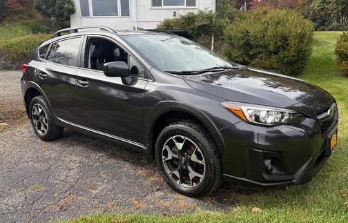 Gray 2019 Subaru Crosstrek 2.0i Premium