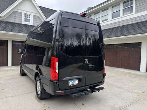 2022 Mercedes-Benz Sprinter 2500 Standard Roof