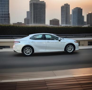 White 2020 Toyota Camry XLE