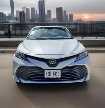 White 2020 Toyota Camry XLE