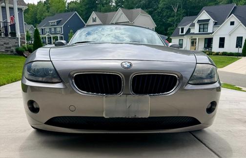 Gray 2005 BMW Z4 2.5i Roadster