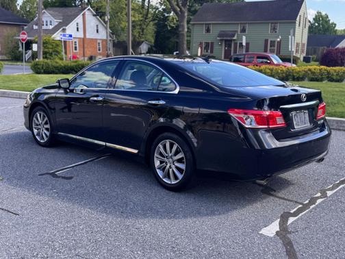 Black 2011 Lexus ES 350 Base