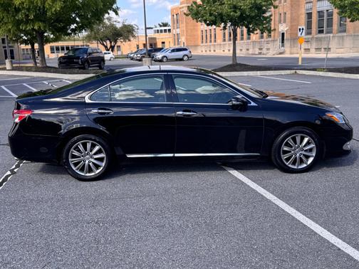 Black 2011 Lexus ES 350 Base