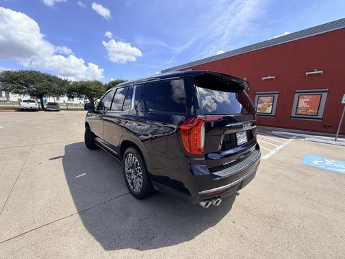 Blue 2023 GMC Yukon Denali Ultimate