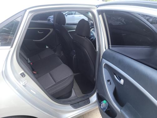 2014 Hyundai Elantra GT Base
