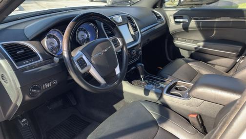 2012 Chrysler 300C Base