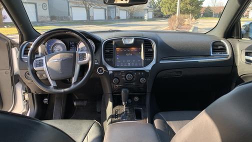 2012 Chrysler 300C Base