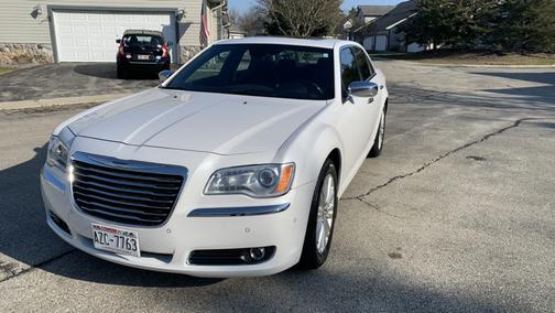 2012 Chrysler 300C Base