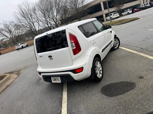 2012 Kia Soul +