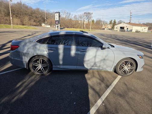 2022 Honda Accord Touring 2.0T