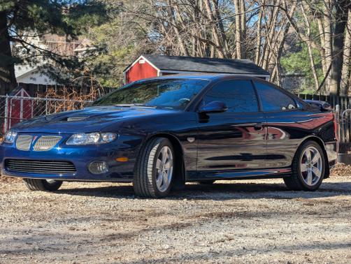 2005 Pontiac GTO Base