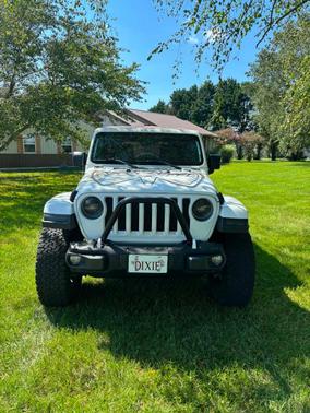White 2018 Jeep Wrangler Unlimited Sahara