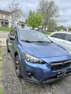 Blue 2018 Subaru Crosstrek 2.0i