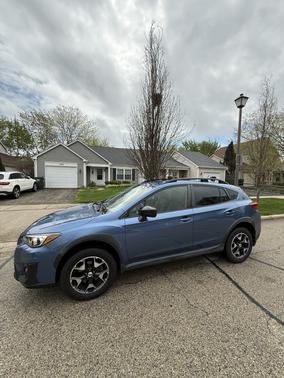 Blue 2018 Subaru Crosstrek 2.0i