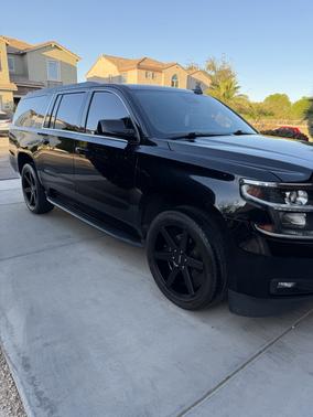 2017 Chevrolet Suburban LT