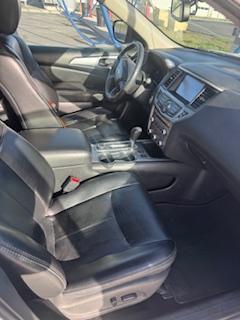 2017 Nissan Pathfinder SL