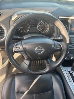 2017 Nissan Pathfinder SL